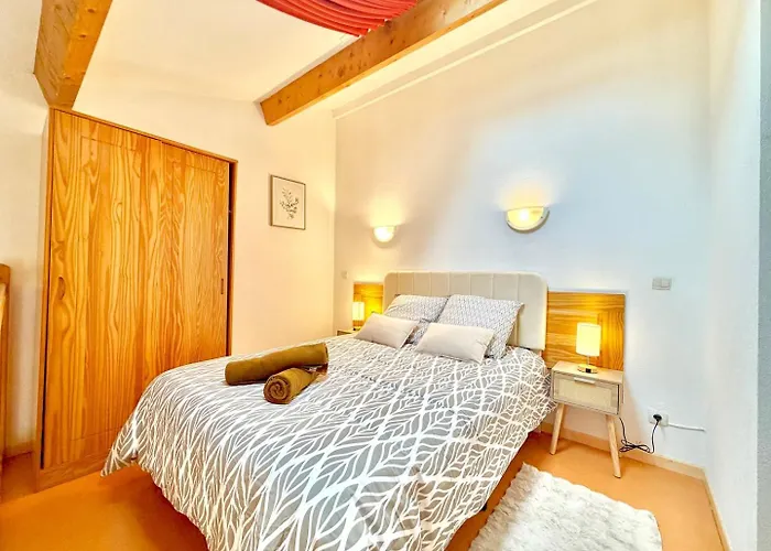 Casa vacanze La Pause Douce, 2 Pers Piscine Et Soleil